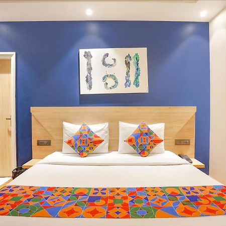 Fabhotel Jhs Studio Gurgaon Ngoại thất bức ảnh